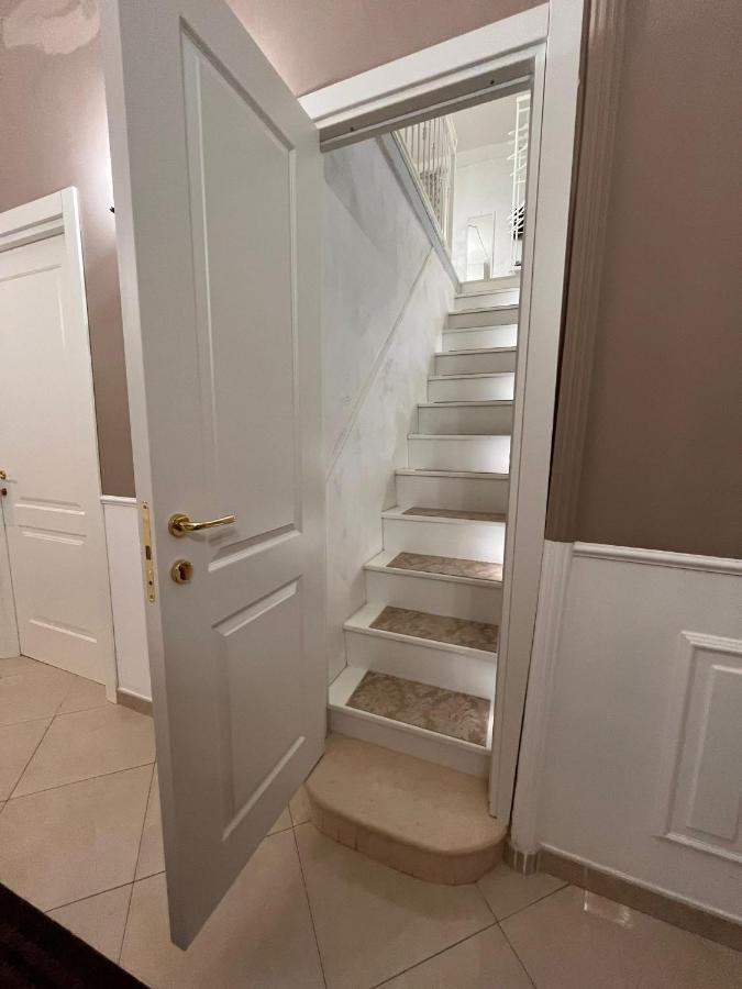 Apartmán La Dimora Del Principe Neapol Exteriér fotografie